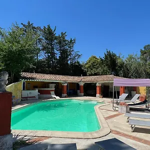 le-clos-de-lisle.fr-provencehotel.com/
