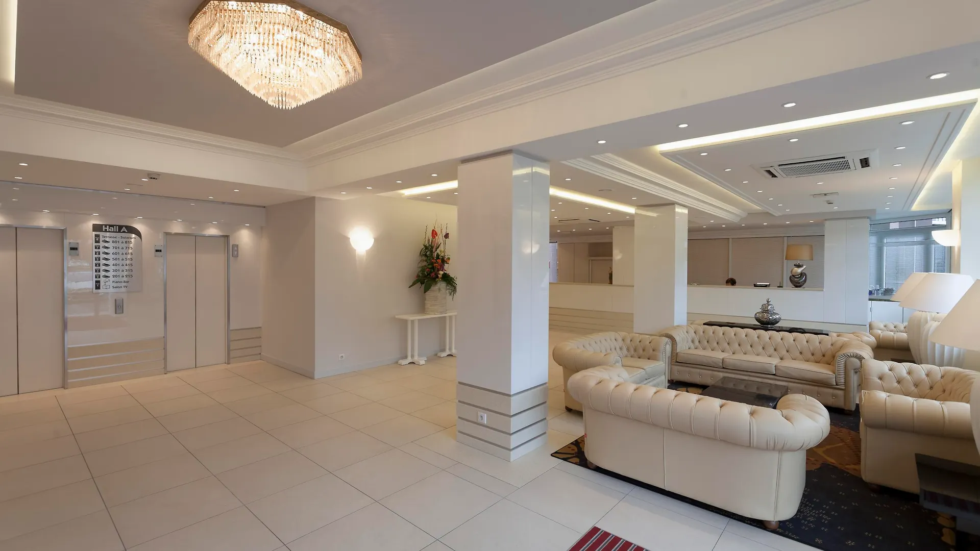 Hotel Paradis Lourdes 4*,  France